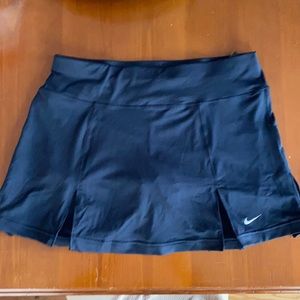 Nike tennis skort size small